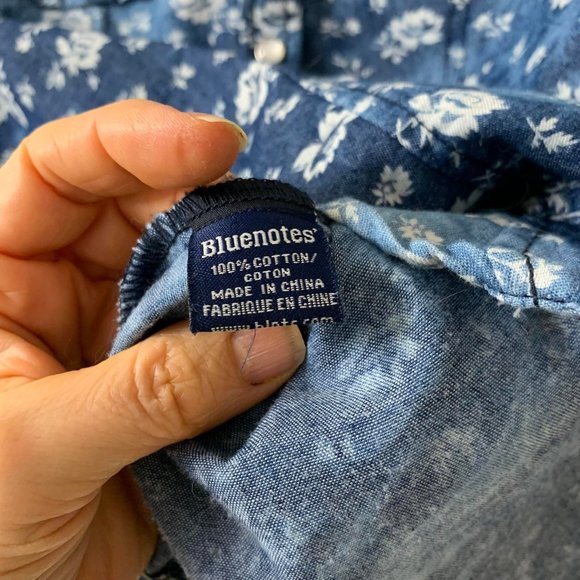 🌷3 for$20🌷Bluenotes, US XS, Blue & White Chambray Floral Button Down Shirt - Picture 9 of 10